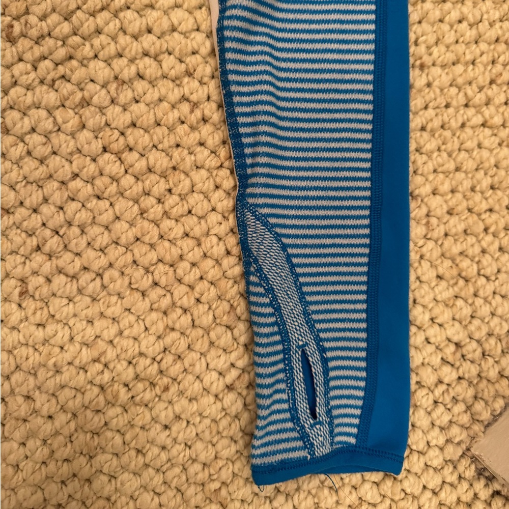 Lululemon Runder Under Reversible L/S Shirt - Picture 10 of 14